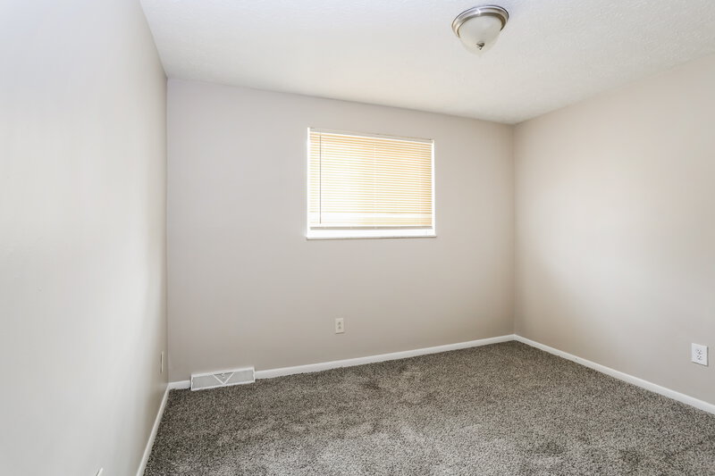 1,935/Mo, 3475 Weyburn Ct Columbus, OH 43232 Bedroom View 2