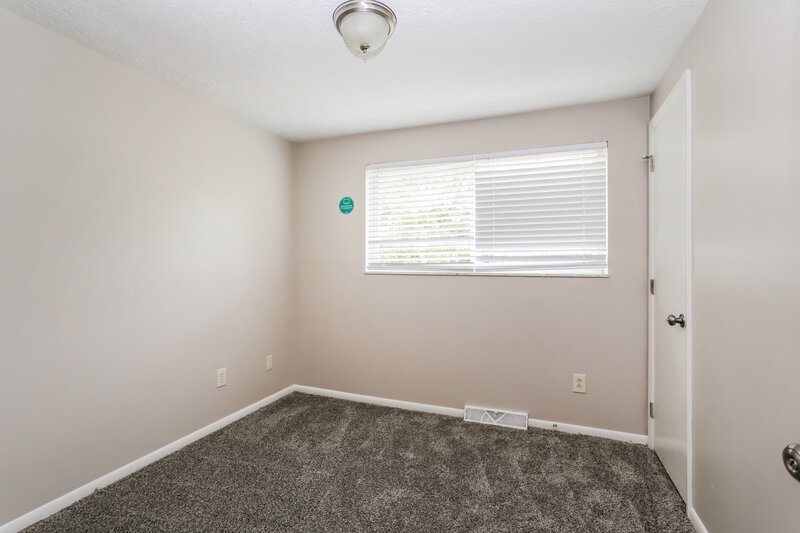 1,935/Mo, 3475 Weyburn Ct Columbus, OH 43232 Bedroom View 3