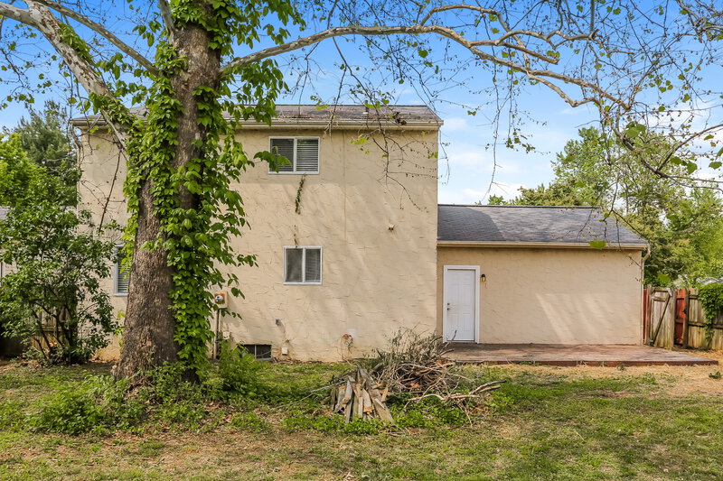 1,935/Mo, 3475 Weyburn Ct Columbus, OH 43232 Rear View