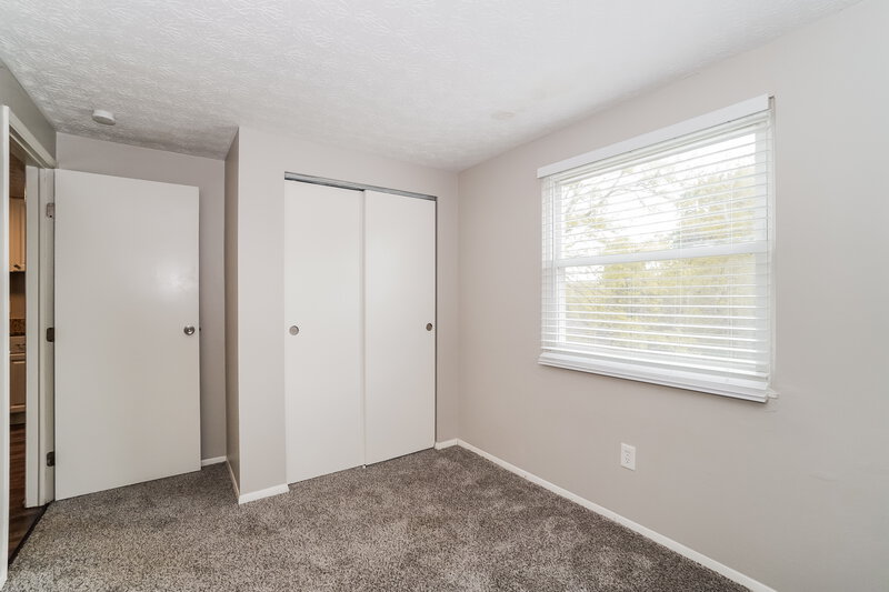 2,650/Mo, 4983 Old Tree Ave Columbus, OH 43228 Bedroom View
