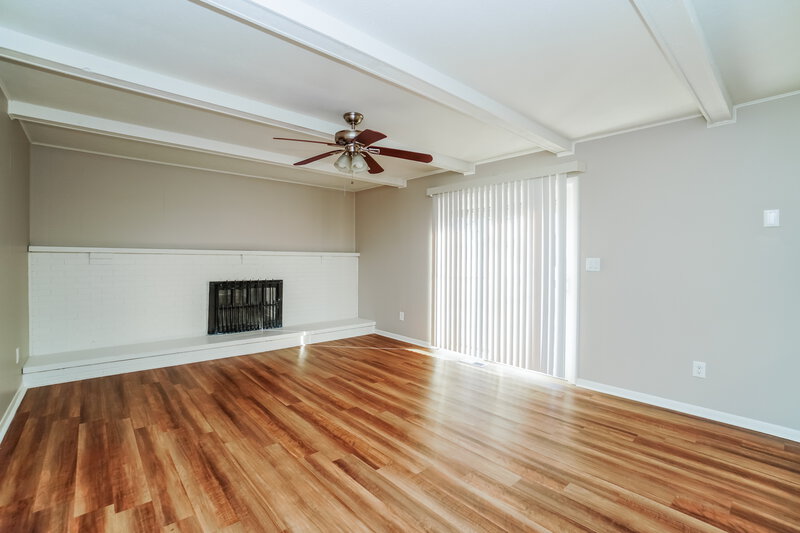 2,230/Mo, 1675 Norma Rd Columbus, OH 43229 Family Room View