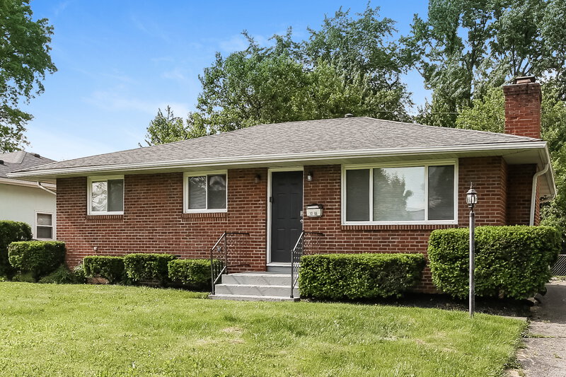 1,590/Mo, 1066 Fordham Rd Columbus, OH 43224 External View