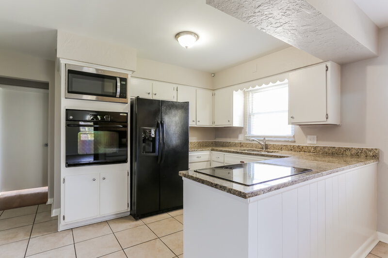 2,215/Mo, 1392 Devonhurst Dr Columbus, OH 43232 Misc View 4