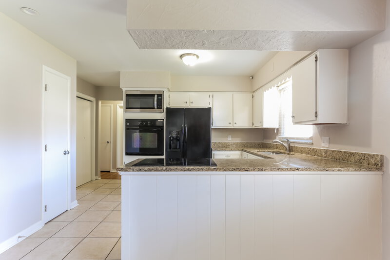 2,215/Mo, 1392 Devonhurst Dr Columbus, OH 43232 Misc View 5