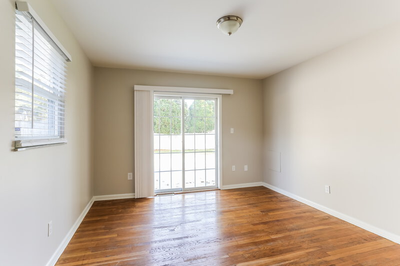 2,215/Mo, 1392 Devonhurst Dr Columbus, OH 43232 Misc View 12