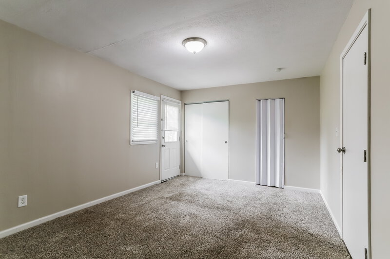 1,885/Mo, 469 Denwood Ct Gahanna, OH 43230 Main Bedroom View 2