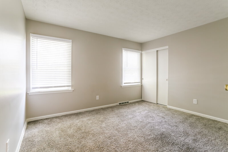 2,350/Mo, 1941 Torchwood Dr Columbus, OH 43229 Bedroom View 2