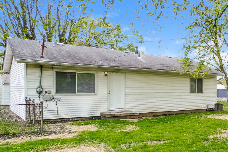 1,395/Mo, 2883 Key Pl Columbus, OH 43207 Rear View 2