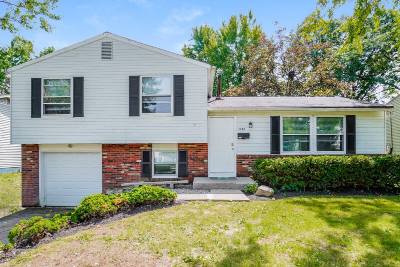 1,680/Mo, 1743 Parkgate Rd Columbus, OH 43229 External View