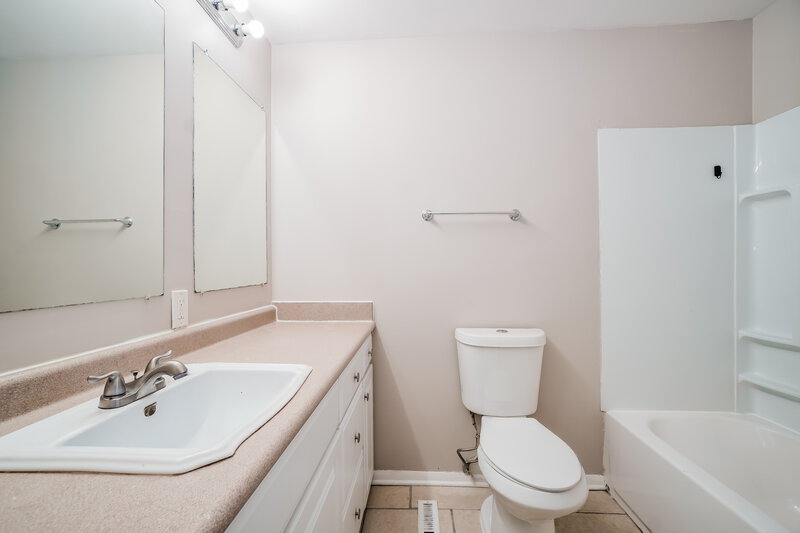 2,180/Mo, 6544 Portsmouth Dr Reynoldsburg, OH 43068 Misc View 12