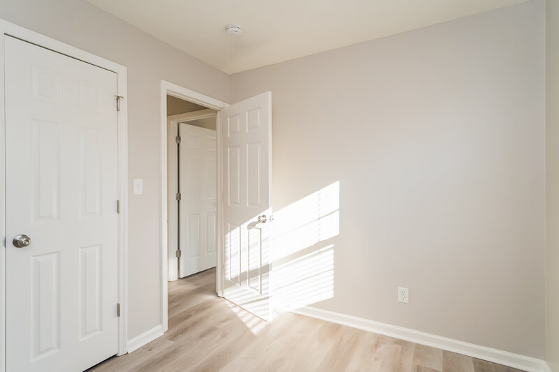 1,510/Mo, 8420 Fairbrook Ave Galloway, OH 43119 Bedroom View 3