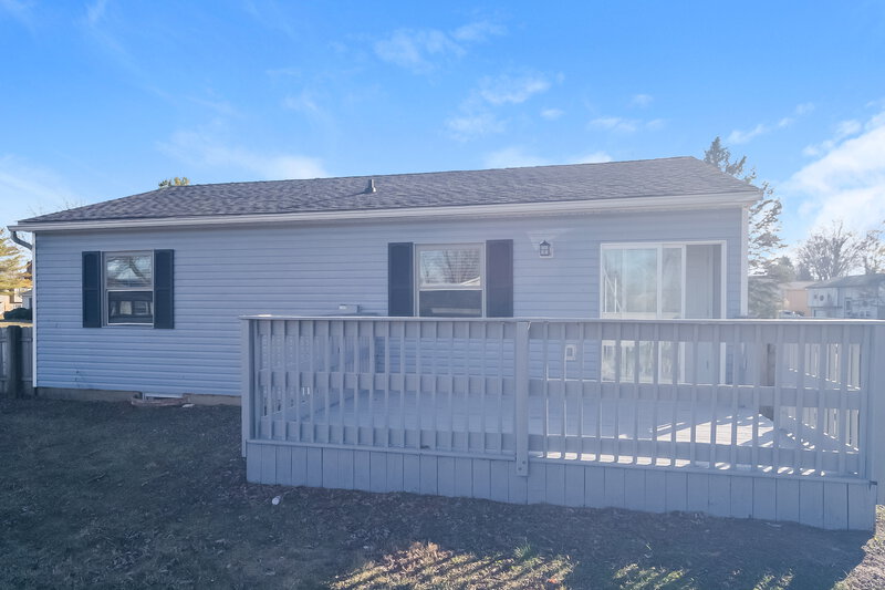 1,510/Mo, 8420 Fairbrook Ave Galloway, OH 43119 Rear View