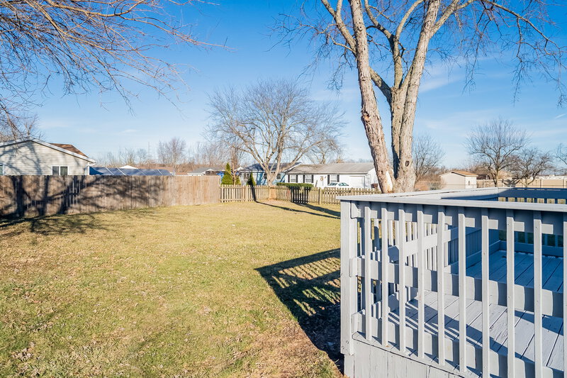 1,510/Mo, 8420 Fairbrook Ave Galloway, OH 43119 Rear View 2