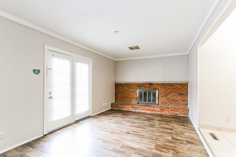 2,400/Mo, 2400 Lisbon Dr Columbus, OH 43232 Misc View 7