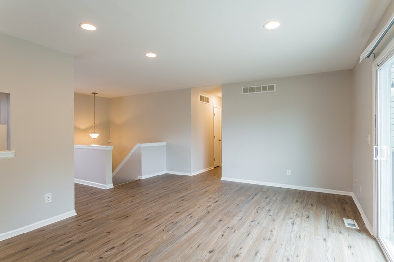 2,010/Mo, 1024 Esther Dr Columbus, OH 43207 Misc View 2