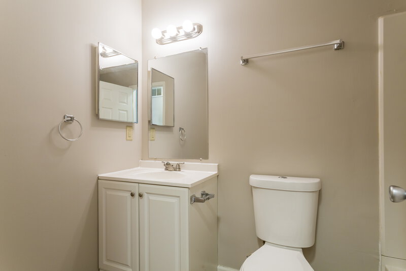 2,010/Mo, 1024 Esther Dr Columbus, OH 43207 Misc View 12