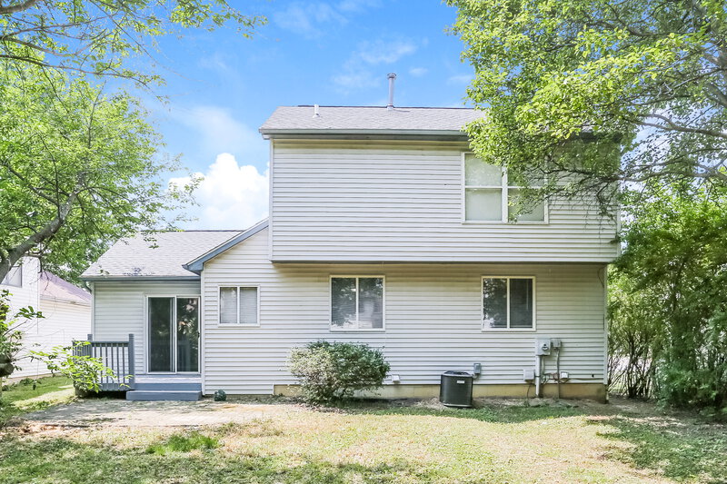 1,670/Mo, 3008 Fox Chaple Dr Columbus, OH 43232 Rear View