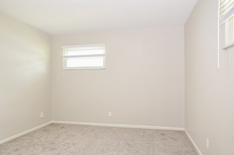 1,945/Mo, 2876 Brownlee Ave Columbus, OH 43209 Bedroom View 4