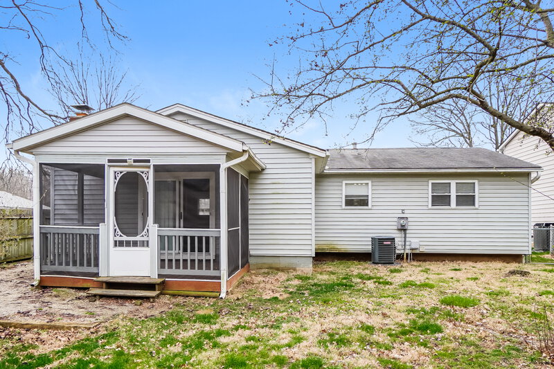 1,845/Mo, 1532 Bolenhill Ave Columbus, OH 43229 Rear View