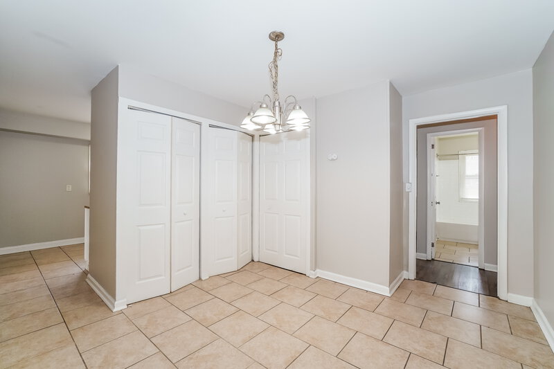 1,605/Mo, 4472 Saint Ann Ln Columbus, OH 43213 Dining Room View