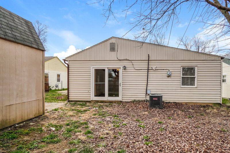 1,605/Mo, 4472 Saint Ann Ln Columbus, OH 43213 Rear View 2