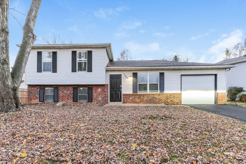 1,685/Mo, 4865 Heaton Rd Columbus, OH 43229 Front View