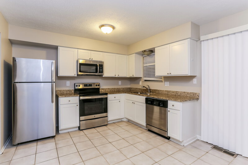 1,685/Mo, 4865 Heaton Rd Columbus, OH 43229 Kitchen View