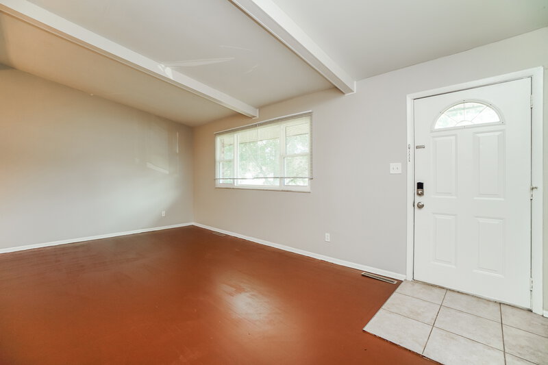 1,930/Mo, 1399 Fullen Rd Columbus, OH 43229 Living Room View