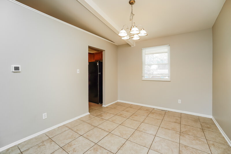 1,930/Mo, 1399 Fullen Rd Columbus, OH 43229 Dining Room View