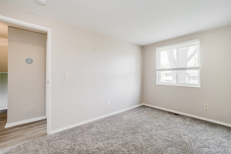 1,735/Mo, 1976 Tupsfield Rd Columbus, OH 43229 Bedroom View 2