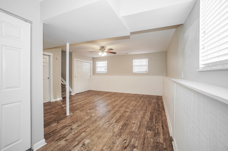 2,020/Mo, 5429 Wesliegh Run Dr Columbus, OH 43228 Living Room View