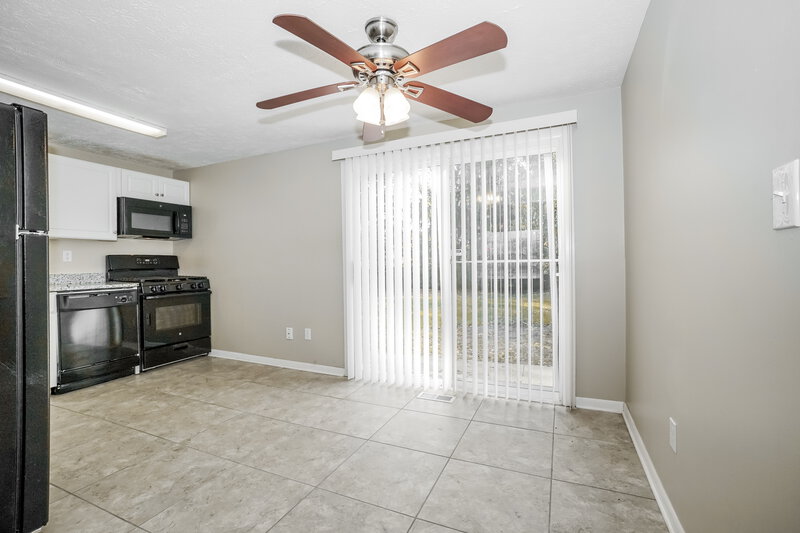 2,020/Mo, 5429 Wesliegh Run Dr Columbus, OH 43228 Dining Room View