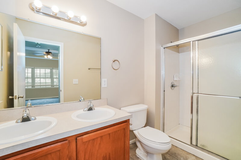 1,790/Mo, 807 Summerville Dr Delaware, OH 43015 Main Bathroom View