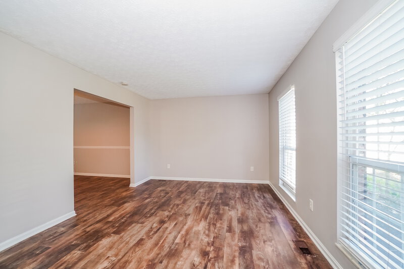 2,595/Mo, 593 Bridgewater Ct Westerville, OH 43081 Living Room View 2