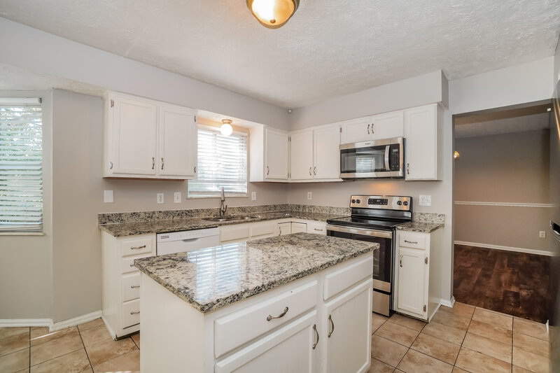 2,595/Mo, 593 Bridgewater Ct Westerville, OH 43081 Kitchen View 2