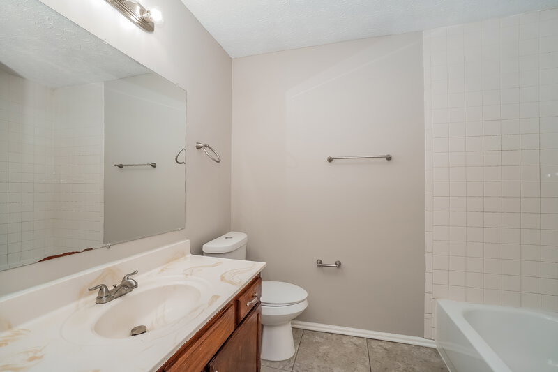 2,595/Mo, 593 Bridgewater Ct Westerville, OH 43081 Bathroom View
