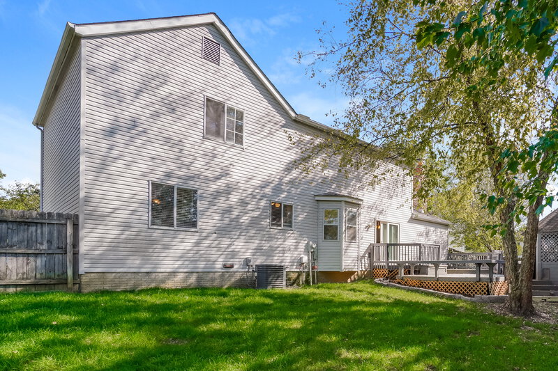 2,595/Mo, 593 Bridgewater Ct Westerville, OH 43081 Backyard View