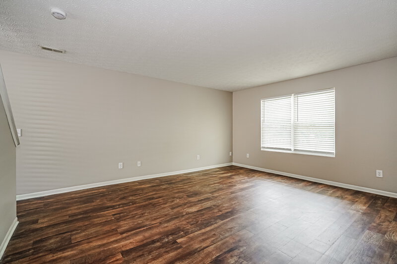 2,100/Mo, 6280 Marengo St Canal Winchester, OH 43110 Living Room View
