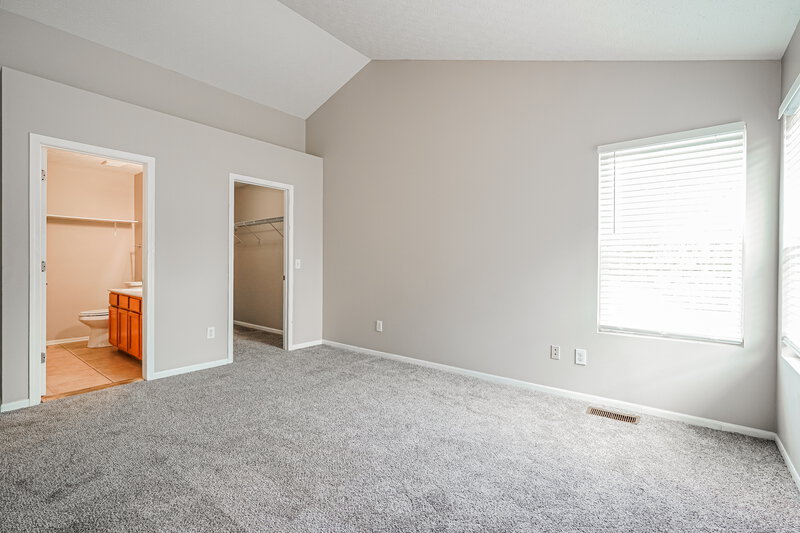 2,100/Mo, 6280 Marengo St Canal Winchester, OH 43110 Main Bedroom View 2