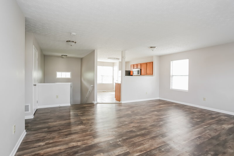 2,135/Mo, 4662 Kenross Dr Columbus, OH 43207 Dining Room View