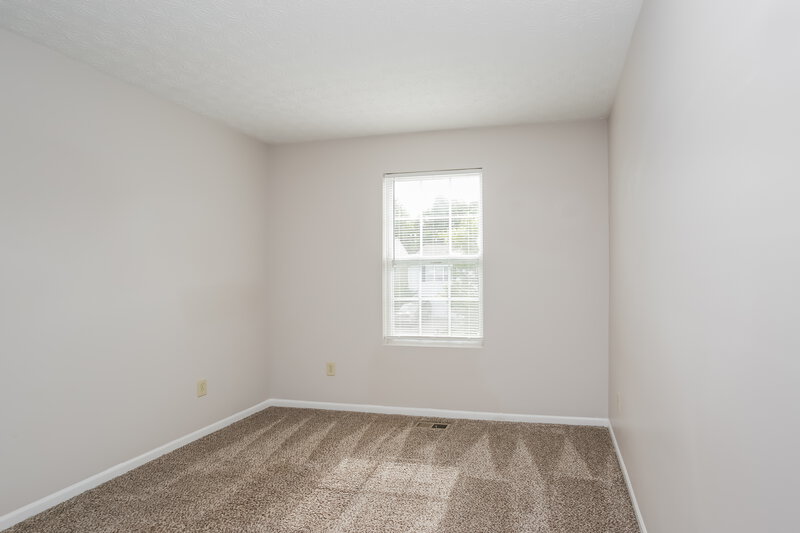 2,135/Mo, 4662 Kenross Dr Columbus, OH 43207 Bedroom View