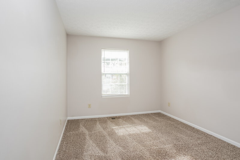 2,135/Mo, 4662 Kenross Dr Columbus, OH 43207 Bedroom View 2