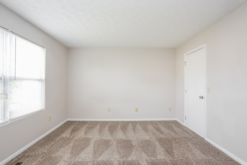 2,135/Mo, 4662 Kenross Dr Columbus, OH 43207 Bedroom View 3