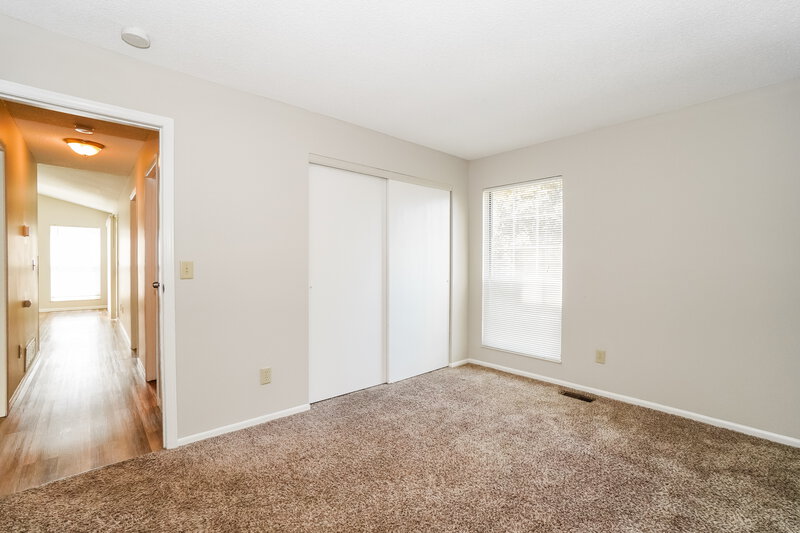 2,295/Mo, 5975 Cape Coral Ln Hilliard, OH 43026 Bedroom View 2