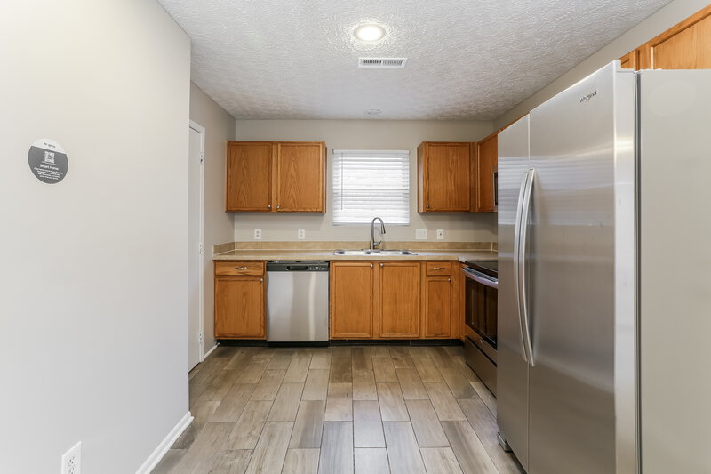 1,735/Mo, 524 Star Spangled Pl Galloway, OH 43119 Kitchen View