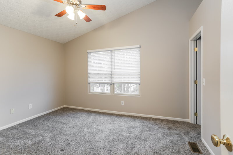 1,735/Mo, 524 Star Spangled Pl Galloway, OH 43119 Main Bedroom View 2