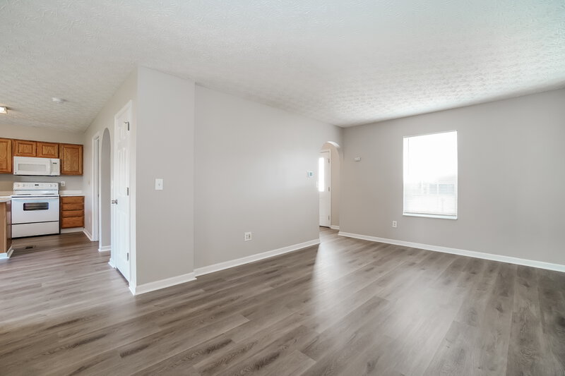 2,285/Mo, 3087 Fabyan Dr Reynoldsburg, OH 43068 Family Room View 3