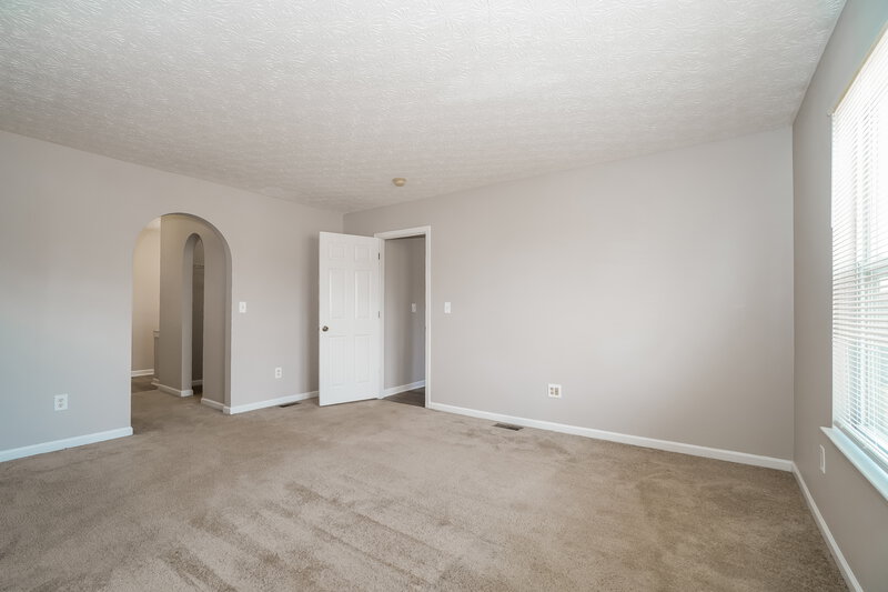 2,285/Mo, 3087 Fabyan Dr Reynoldsburg, OH 43068 Main Bedroom View 2