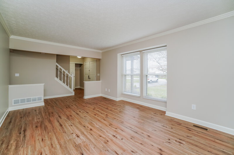3,320/Mo, 12118 Greenbower Ave NW Pickerington, OH 43147 Living Room View