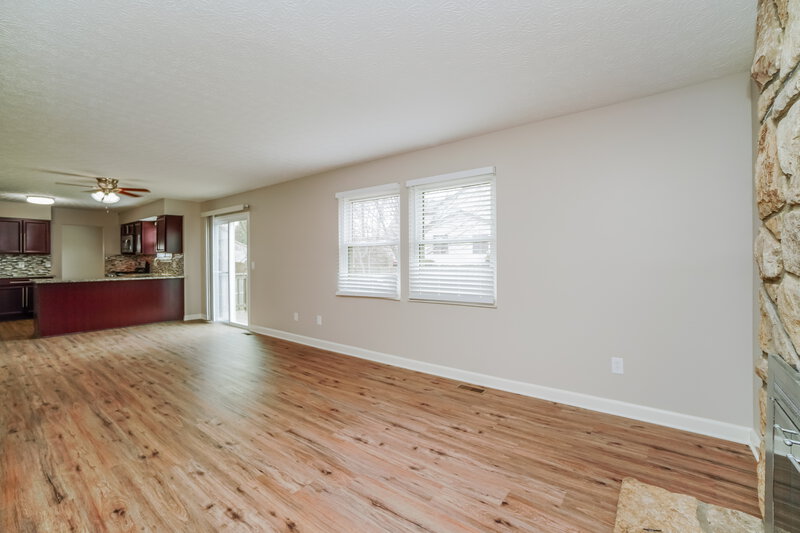 3,320/Mo, 12118 Greenbower Ave NW Pickerington, OH 43147 Family Room View 2